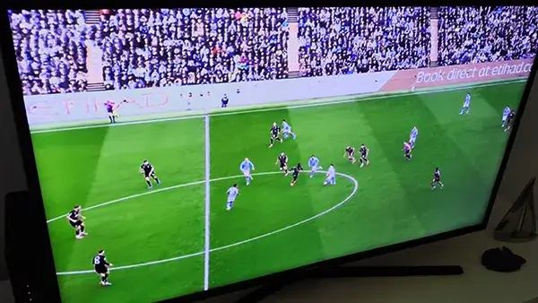 Watching a live main event stream with a stable connection on ITTechBasics